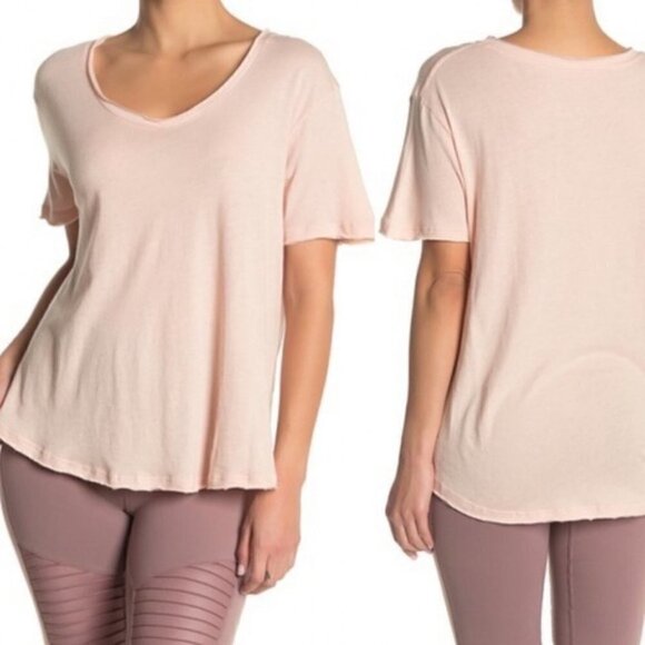 NWT Alo Yoga | Playa Scoop-Neck Tee In Nectar - Picture 3 of 10